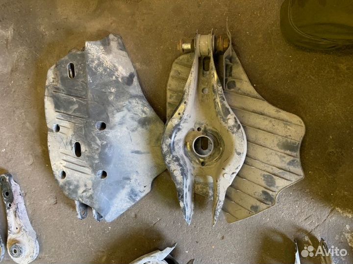 Рычаг подвески нижний Bmw E90 E91 E92 E93 E81