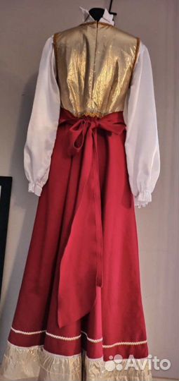 Народный костюм