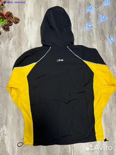 Ветровка Corteiz: к ней тянутся взгляды