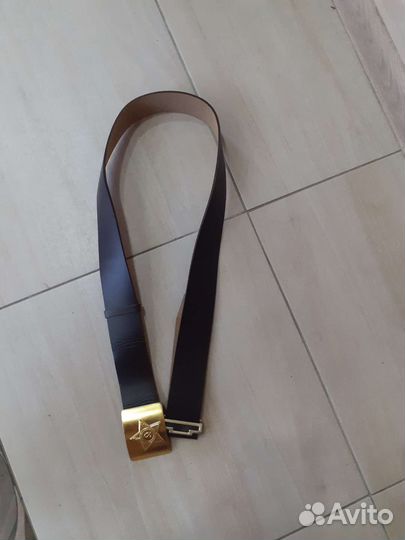 Мужской кожаный ремень