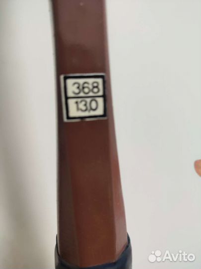 Теннисная ракетка