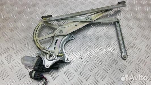 Стеклоподъемник передний левый mitsubishi L200 K4T