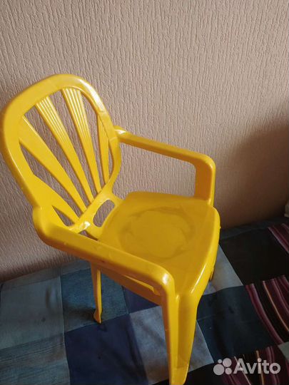 Детский стульчик