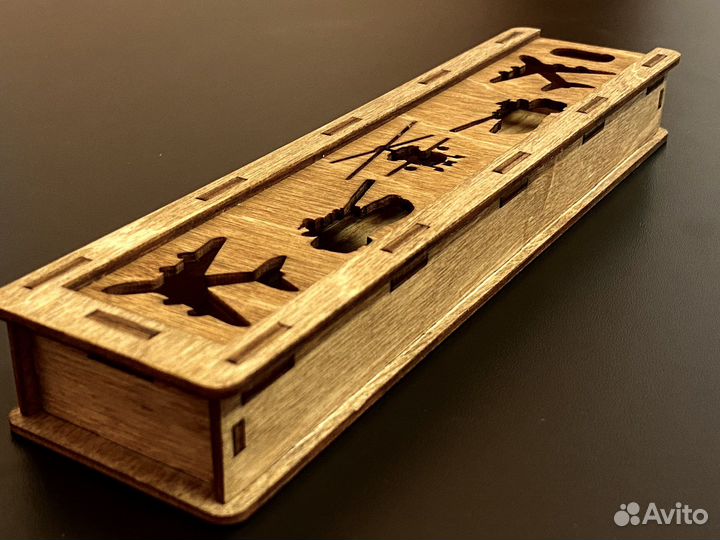 Пенал деревянный для мальчика. 23 х 5,7 х 2,8 см