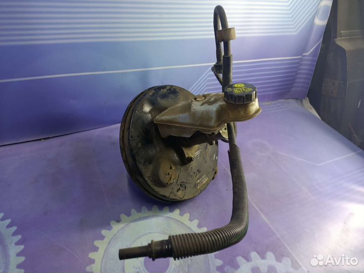 Вакуумный усилитель тормозов Ford Focus 2