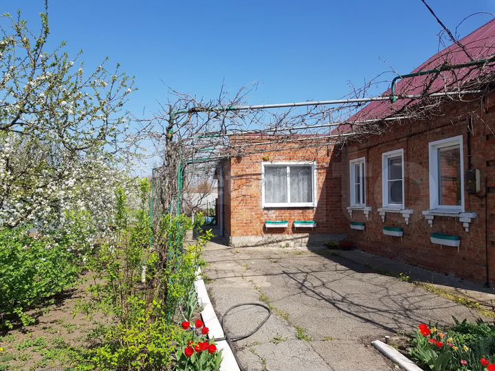 Дом 63 м² на участке 10 сот.