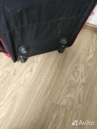 Сумка дорожная на колесах с выдвижной ручкой