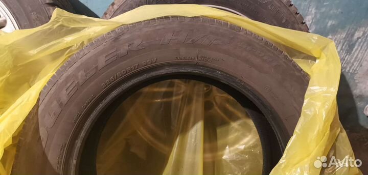Bridgestone Dueler H/P Sport 225/60 R17