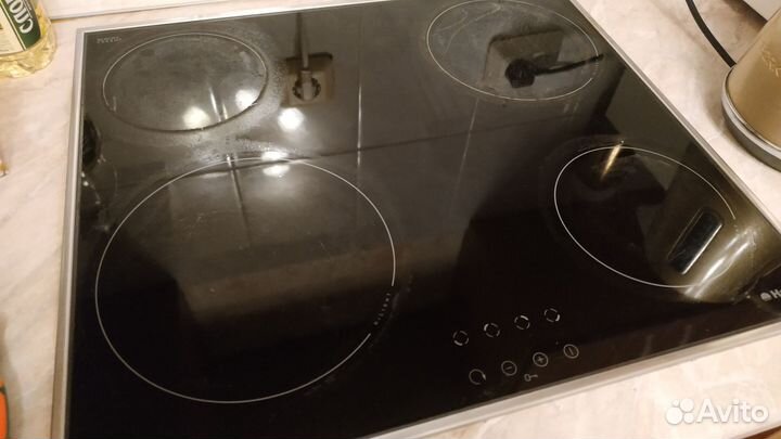 Варочная панель электрическая Hansa bhci63306