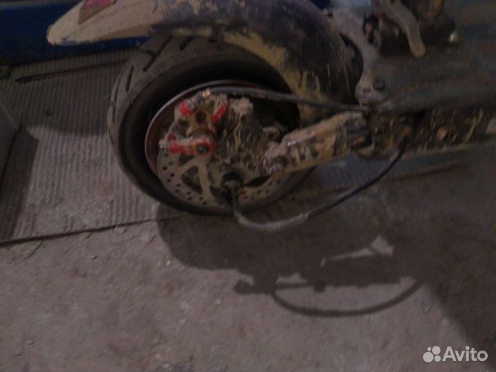 Продам электросамокат куго макс спид