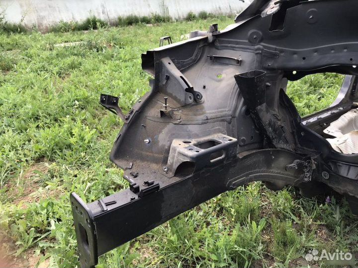 Лонжерон передний правый Volkswagen Tiguan