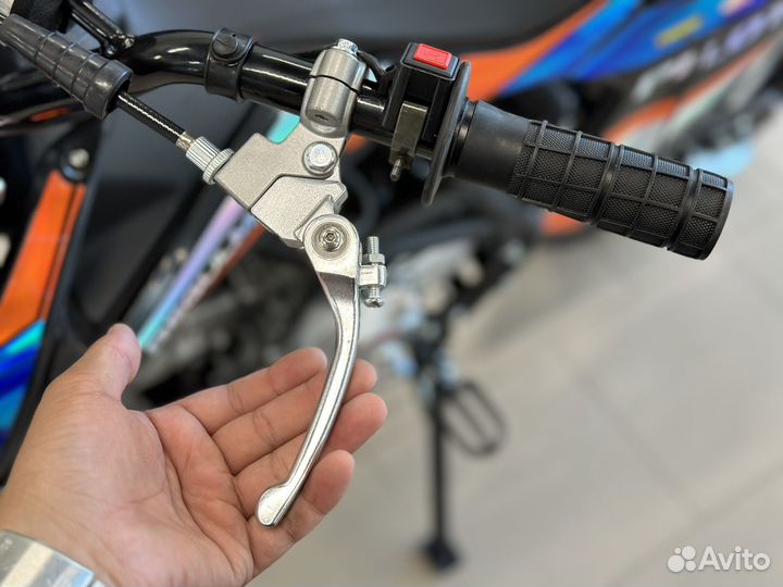 Питбайк Regulmoto Pilot EM 17/14