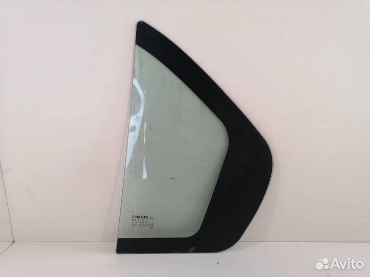 Стекло двери задней правой форточка Renault Logan