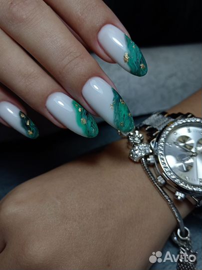 Маникюр, педикюр, гель лак