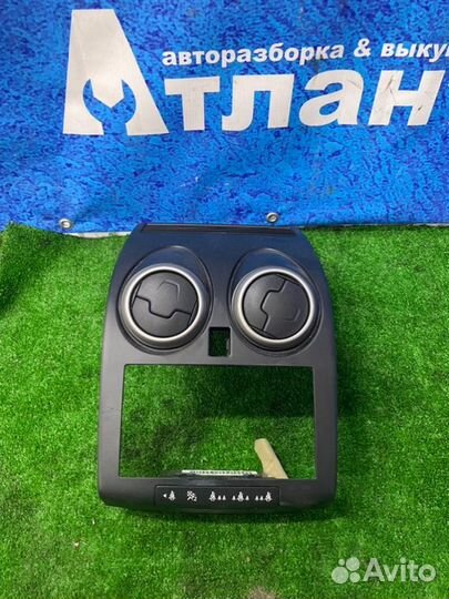 Консоль центральная Nissan Qashqai J10 hr16de 2008