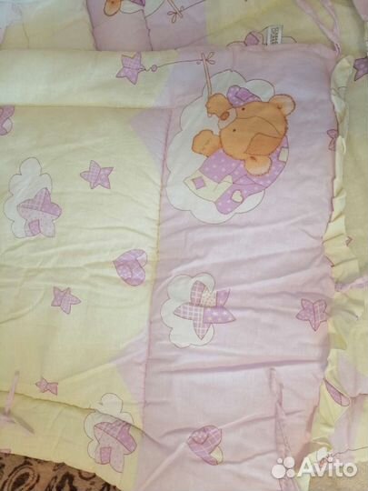 Бортики и постель в детскую кроватку