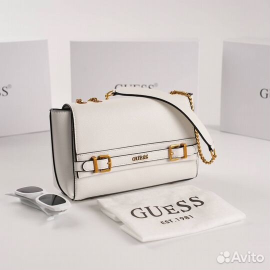 Женские сумки Guess