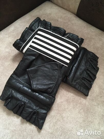 Перчатки для смешанных единоборств