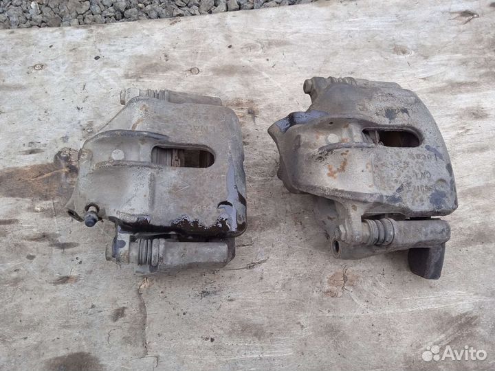 Суппорт тормозной Рено Сценик 1