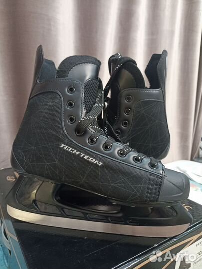 Коньки хоккейные