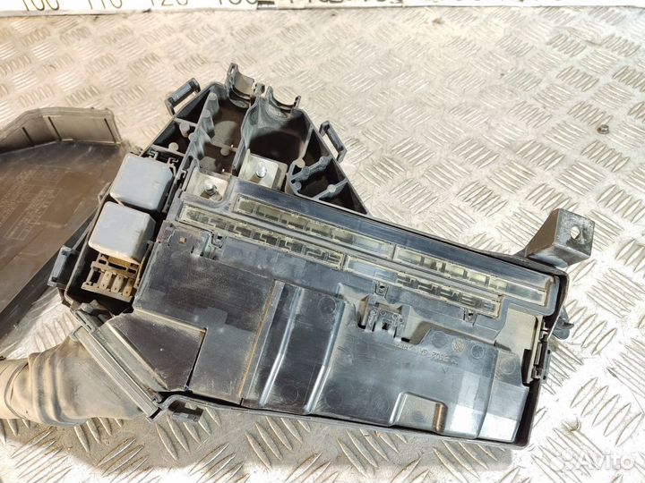 Блок предохранителей салонный Lexus Ls 2006-2017