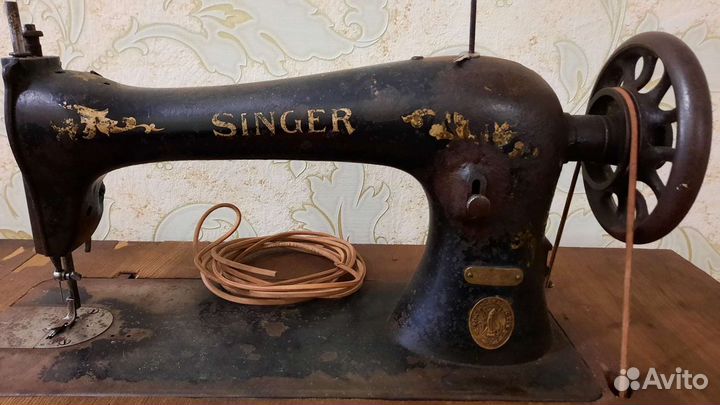 Швейная машина Singer