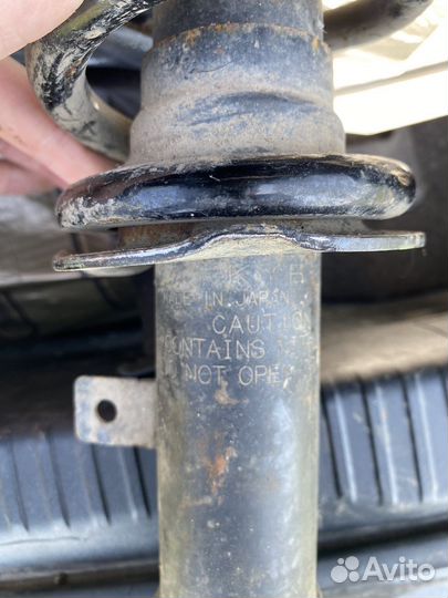 Стойки передние марк 2 100 кузов укороченные