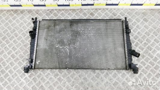 Радиатор системы охлаждения volvo V50 MW (96S02KA0