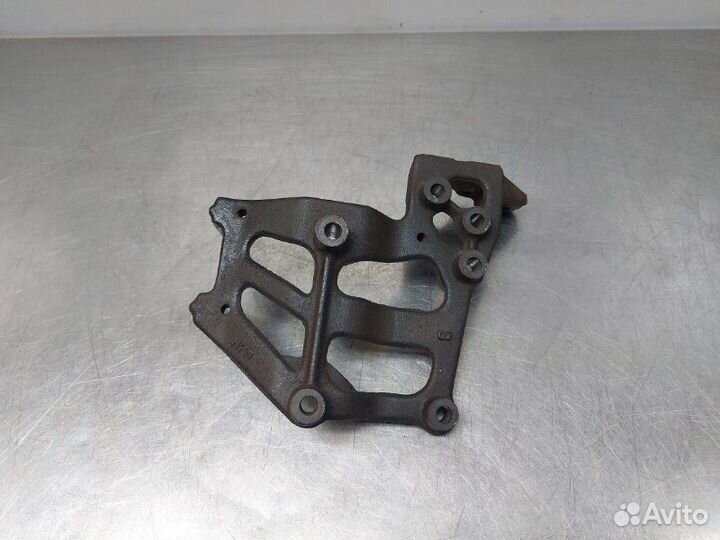 Кронштейн Hyundai Galloper G6AT