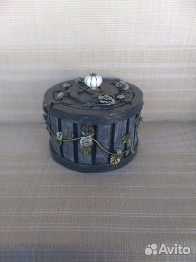 Шкатулка ручной работы с цветами