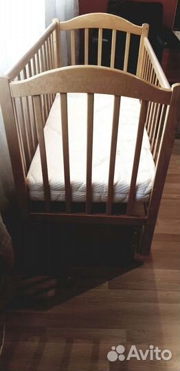 Кроватка Лель с маятником и шкафчиками, с матрасом