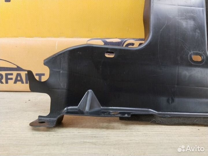 Дефлектор радиатора левый Nissan Juke F15 HR16DE