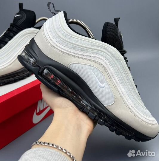 Светлые кроссовки Nike Air Max 97