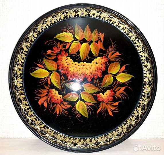 Тагильская роспись подносов