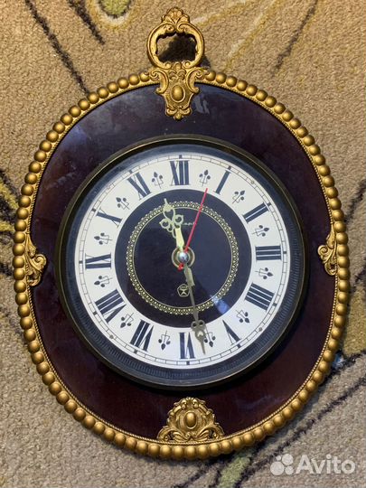 Часы настенные СССР янтарь