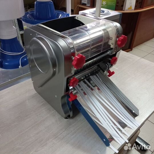 Тестораскатка лапшерезка электрическая