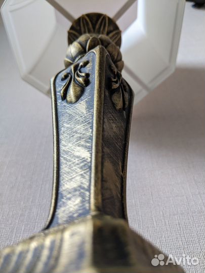 Лампа настольная