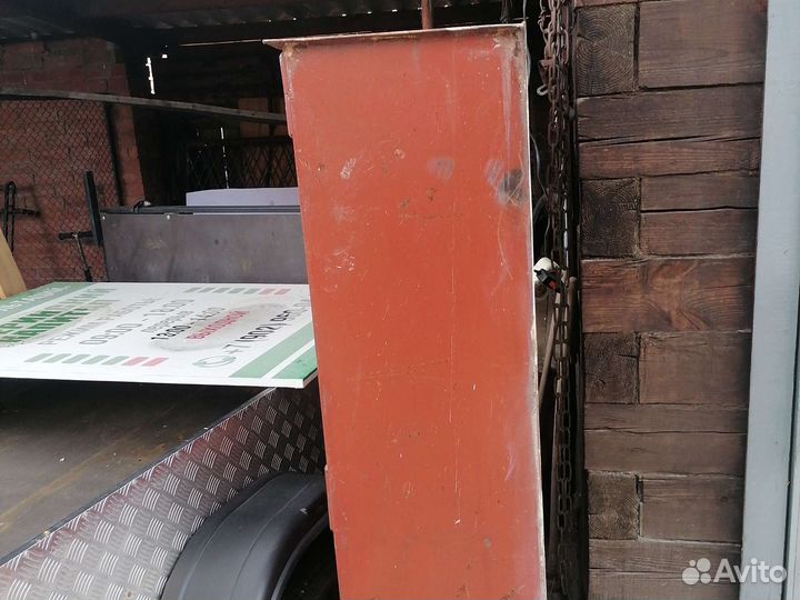 Сейф металлические б. у