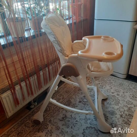 Детский стульчик для кормления