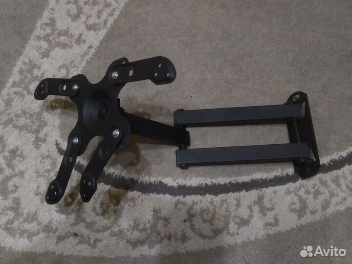 Кронштейн для телевизора наклонно поворотный