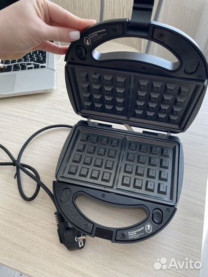 Вафельница Redmond