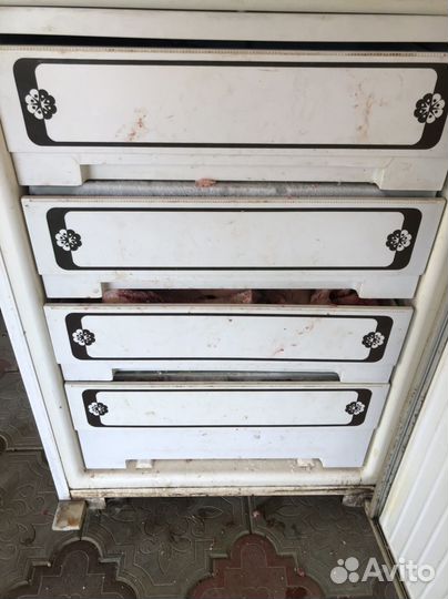 Морозильная камера бирюса 14