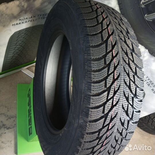 Nokian Tyres Hakkapeliitta R3 SUV 235/65 R17 108R