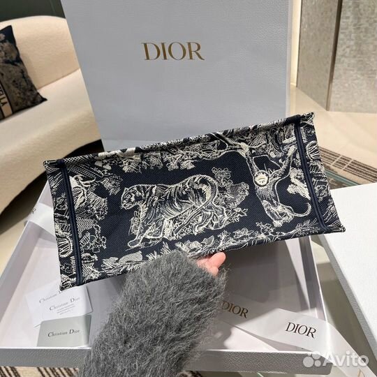 Сумка Christian dior booke tote
