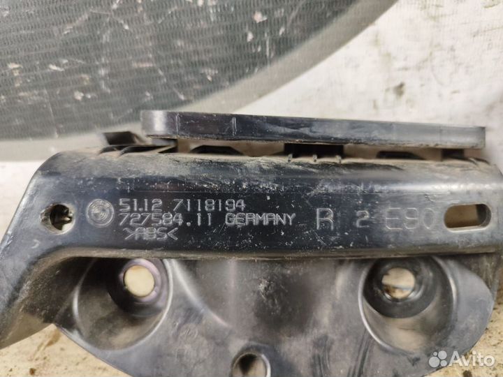 Крепление заднего бампера BMW 3 E90 рест