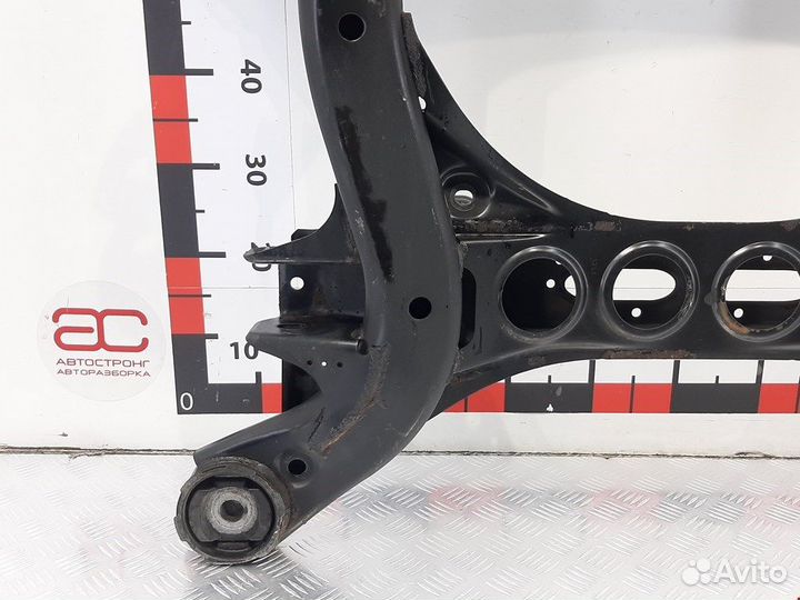 Балка для Volkswagen Touareg 2