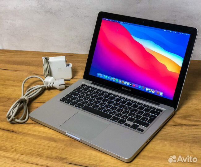 Ноутбук Apple MacBook Pro 13 как новый