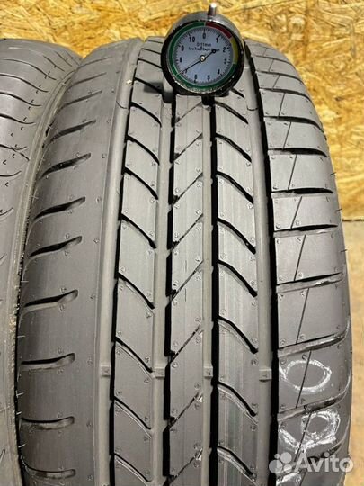 Goodyear EfficientGrip 205/55 R16