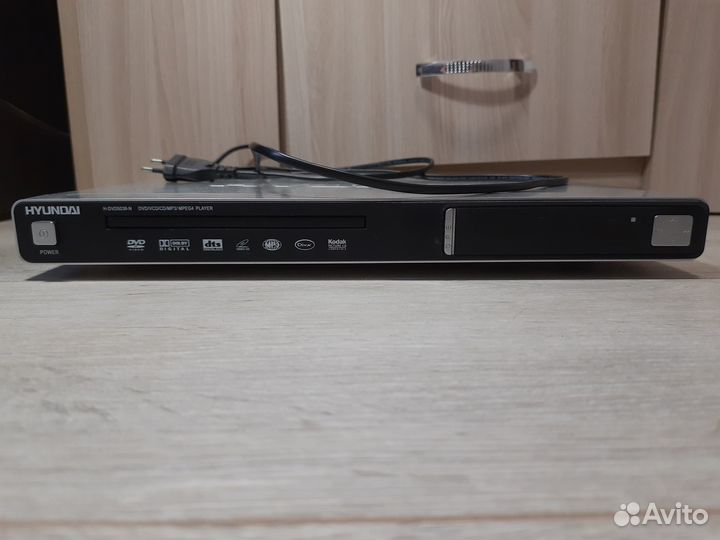 DVD-плеер Hyundai H-DVD5038-N