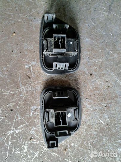 Кнопка задних стеклоподъёмников на Mercedes W210
